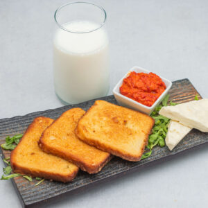 Prženice obrok - 4 prženice, ajvar i jogurt